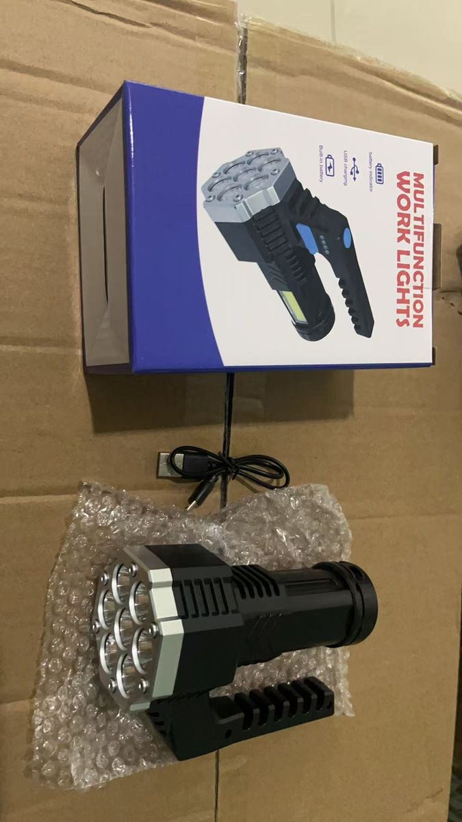 Wholesale Handheld Lantern - DC-828 Los Angeles Lot