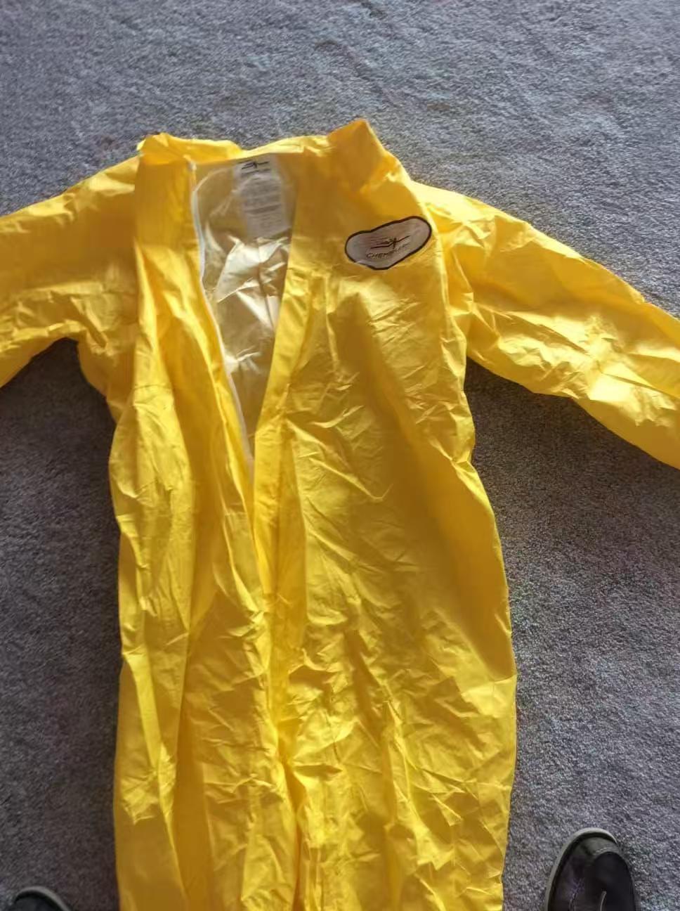 Protective Coveralls Bulk Lot – 26,000 pcs PPE Clothing Truckload Sale
