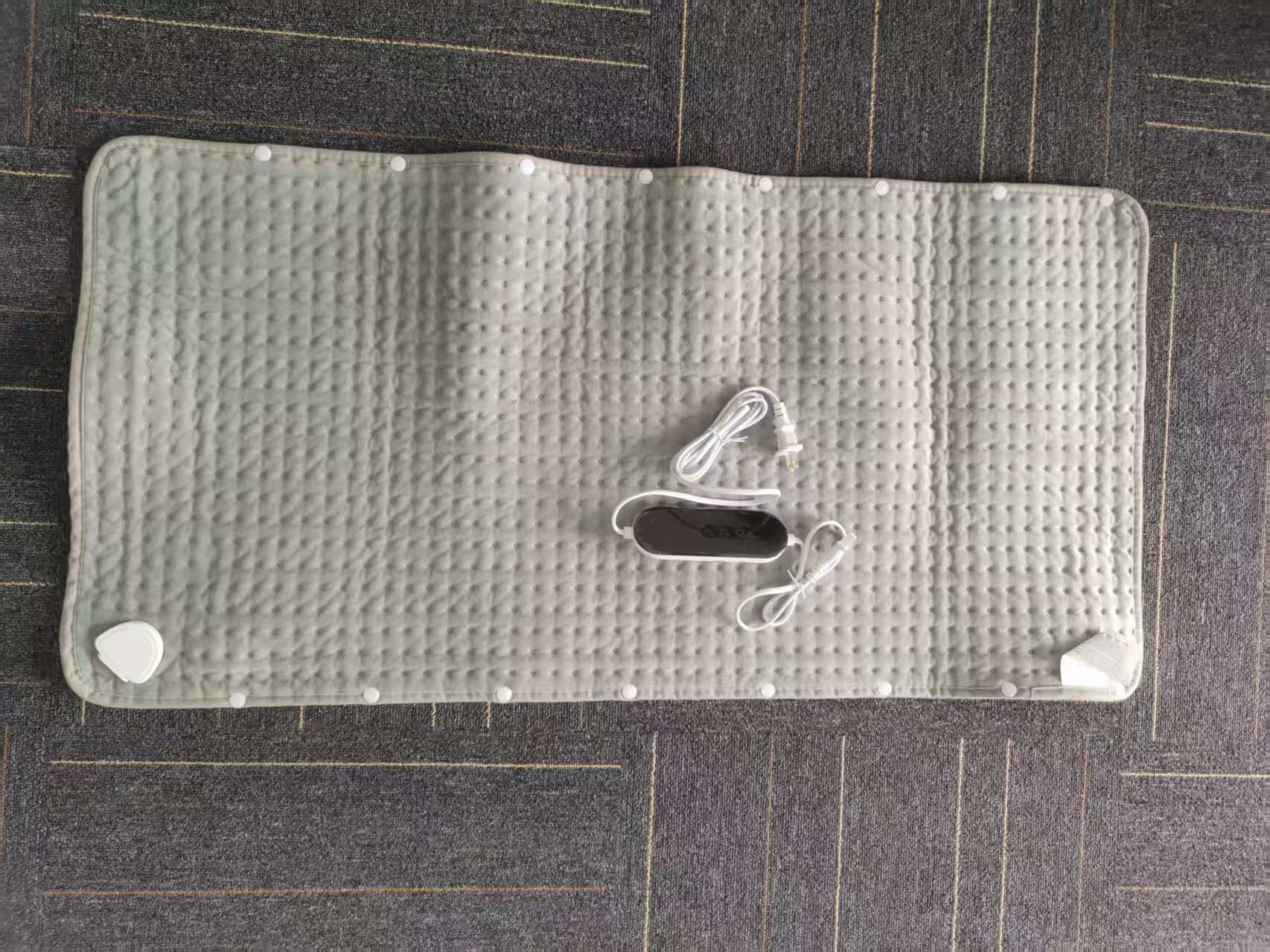 Pure Enrichment PureRelief Ultra-Wide Microplush Heating Pad - 20” x 40” XXL Size & 6 Heat Settings for Temporary Neck, Shoulder & Back Pain Relief - Moist Heat Option & Machine Washable - Image 10